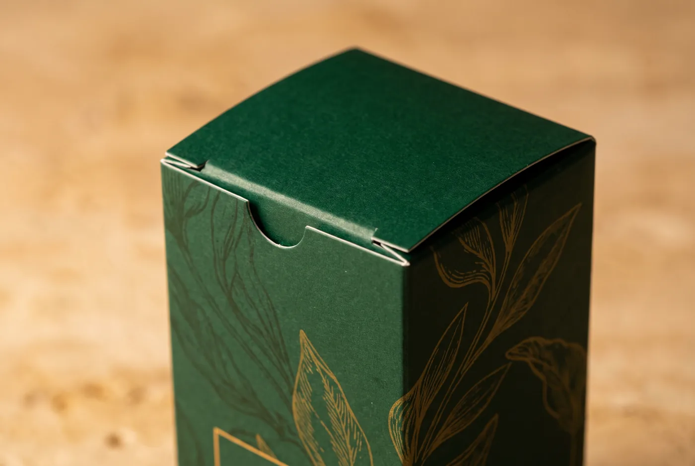Fermeture à rabat, même carton